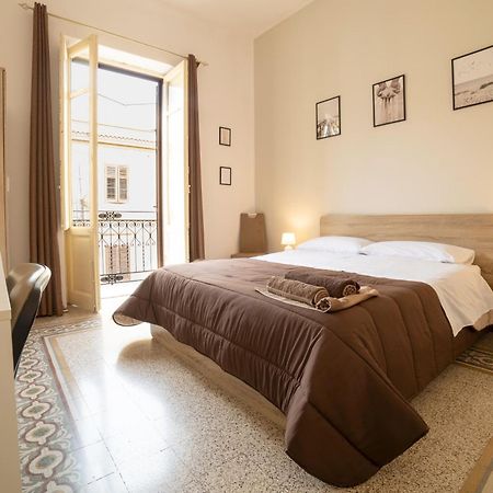 Centro Stazione Aeroporto Wi-Fi&Self Check-In Apartment ปาแลร์โม ภายนอก รูปภาพ
